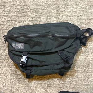 Mystery Ranch Invader Messenger bag.